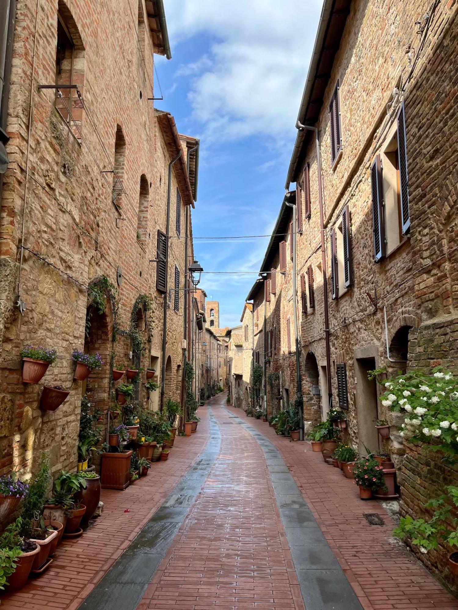Appartamento Mirella In Centro Storico Casole d'Elsa Luaran gambar