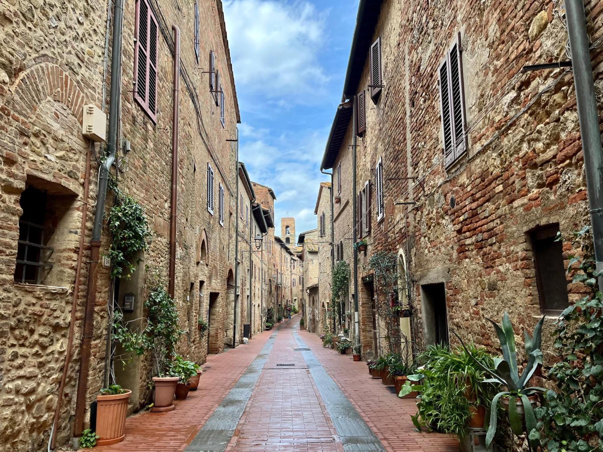 Appartamento Mirella In Centro Storico Casole d'Elsa Luaran gambar